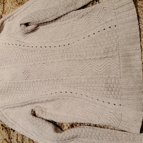 Far away from close cardigan - Picture 13 of 15